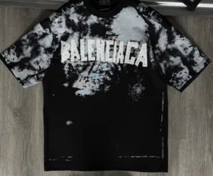 balnciaga t-shirt